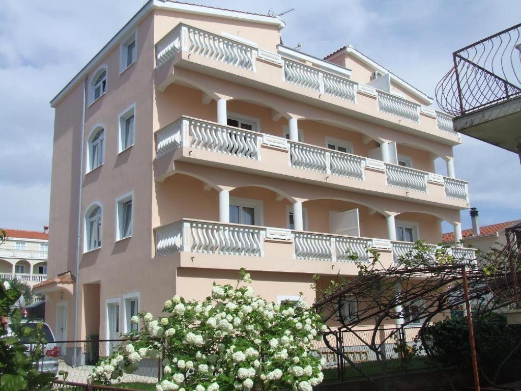 Rooms & Apartments Ana 2 Zadar Exterior photo